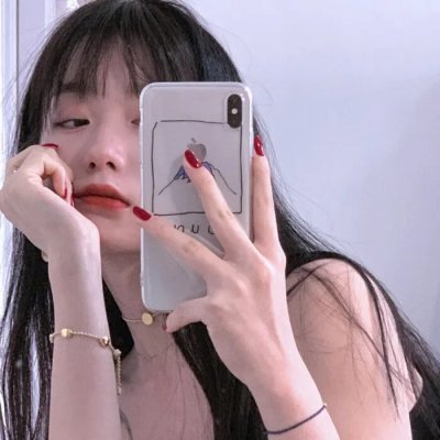 女孩爱跑步